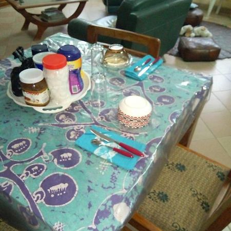 Chez Olivia Olivier Bed and Breakfast Cotonou Esterno foto