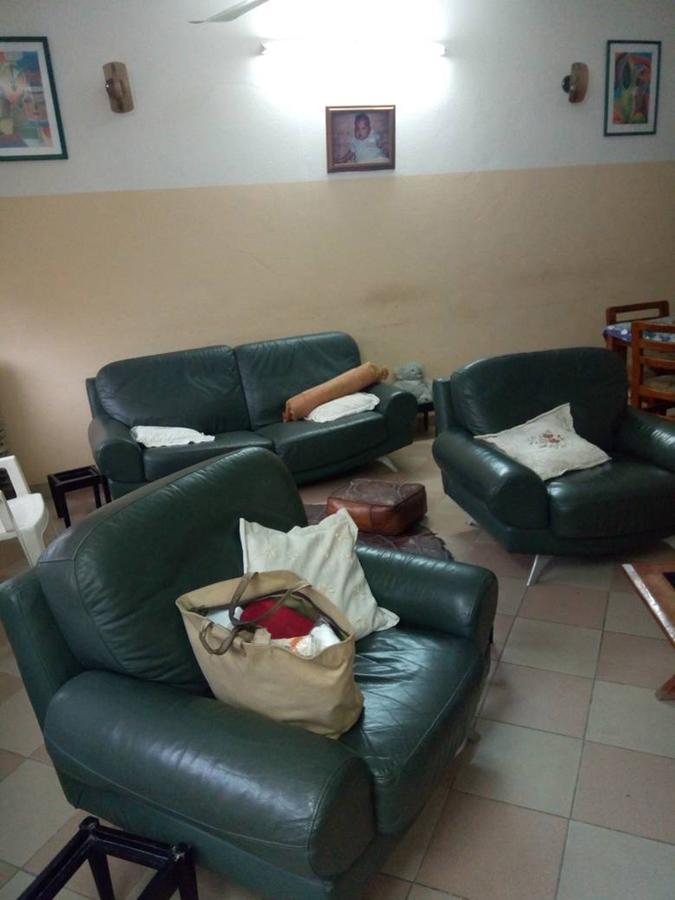 Chez Olivia Olivier Bed and Breakfast Cotonou Esterno foto