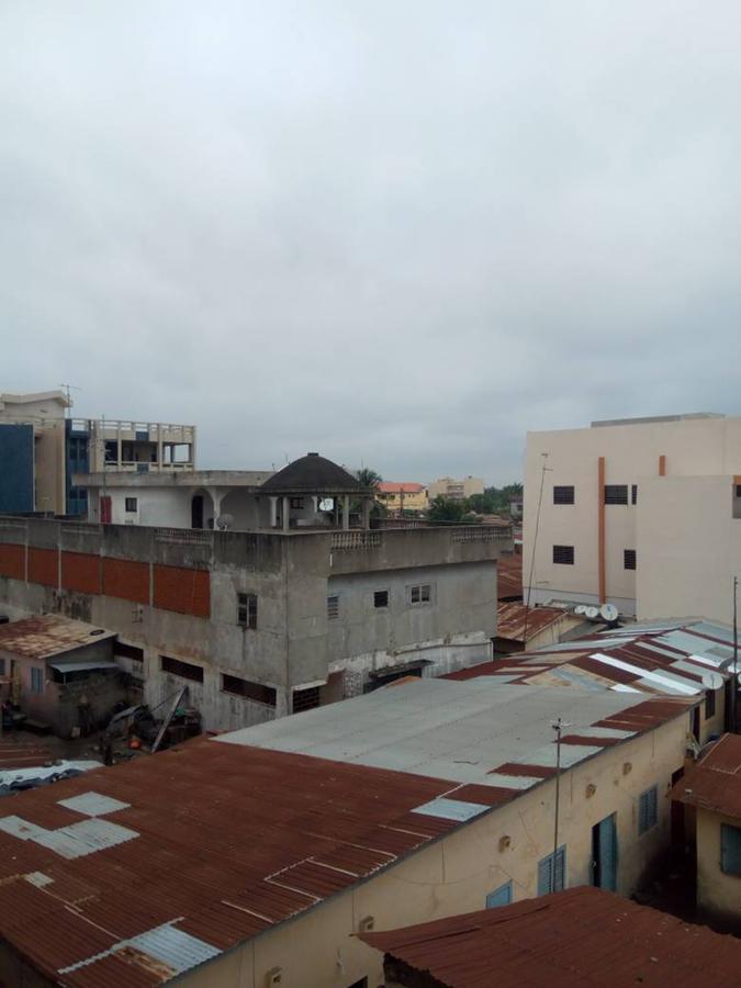 Chez Olivia Olivier Bed and Breakfast Cotonou Esterno foto